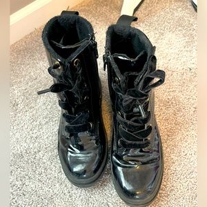 Black boots Sz 3